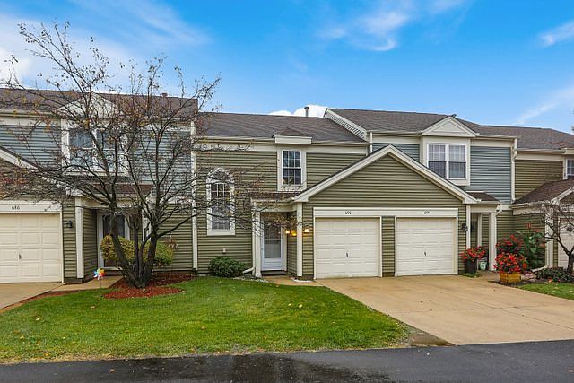 1st image of 690 Canterbury Dr