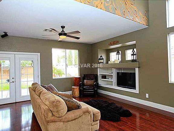 2nd image of 8924 Meisenheimer Ave