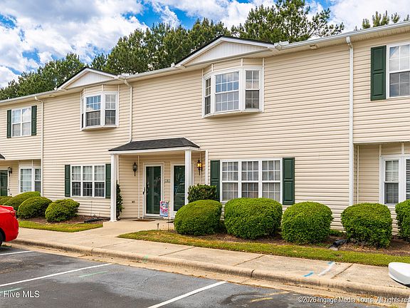 2nd image of 2325 Vineyard Drive #C6