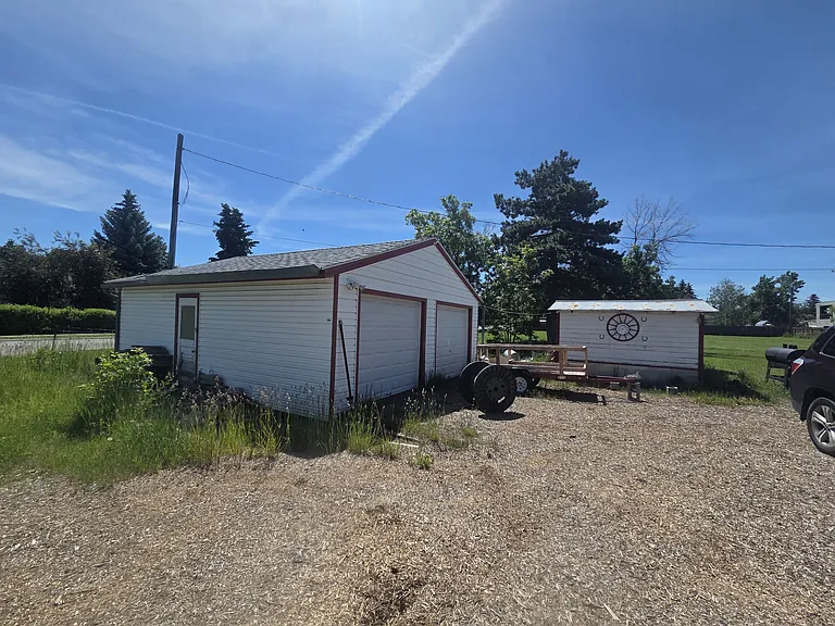 2406 Durston Rd — Photo 17