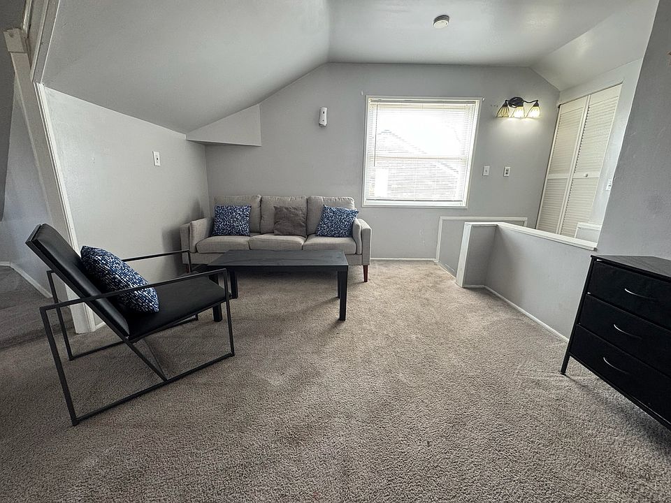 1st image of 16927 Chandler Park Dr Studio 3