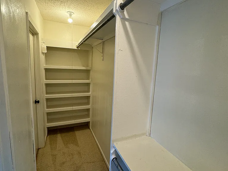 6715 Columbia Ln — Photo 21