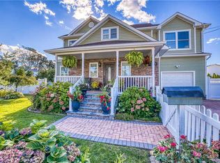 755 Catskill Ave, Copiague, NY