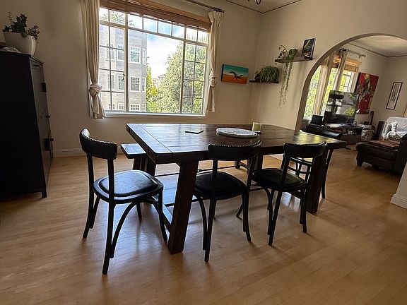 5th image of 3835 Scott St APT 205