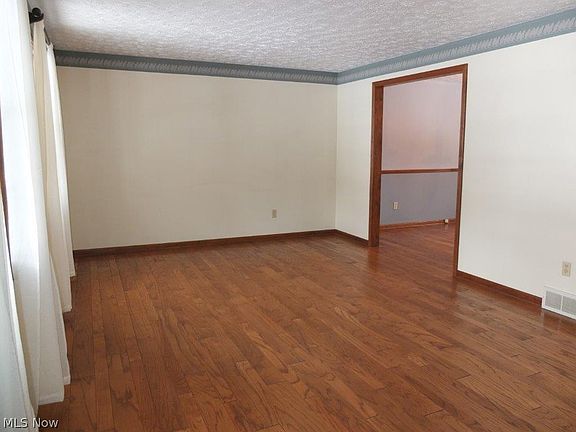 2nd image of 7964 Cheryl Ln NW