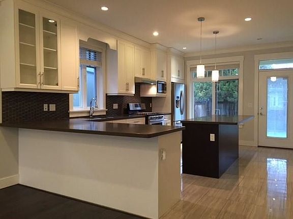 2nd image of 4323 Arthur Dr #10