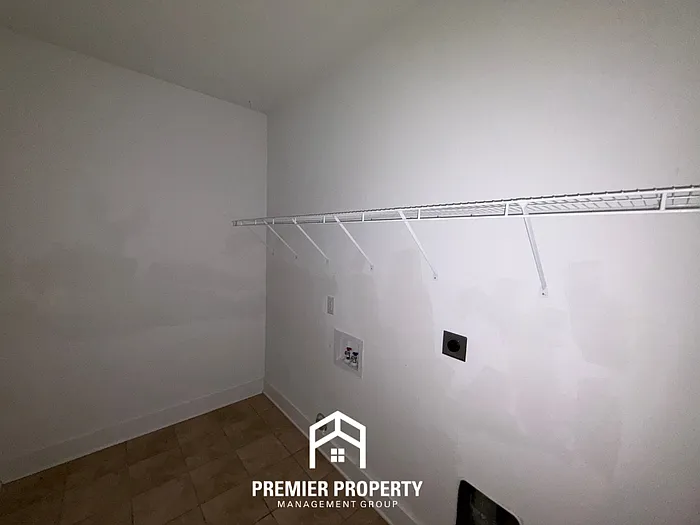 5493 Park Side Rd — Photo 9