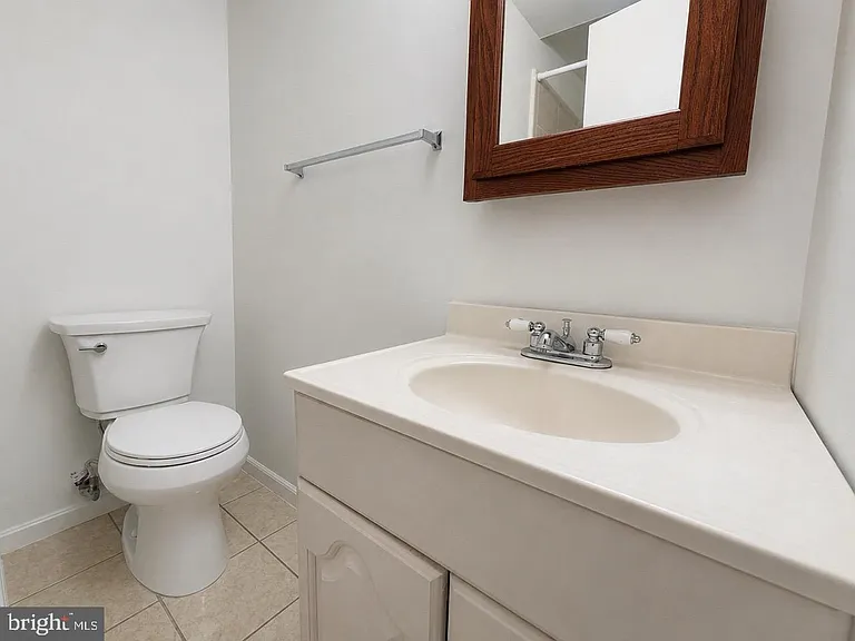 14761 Ealing Ct — Photo 7
