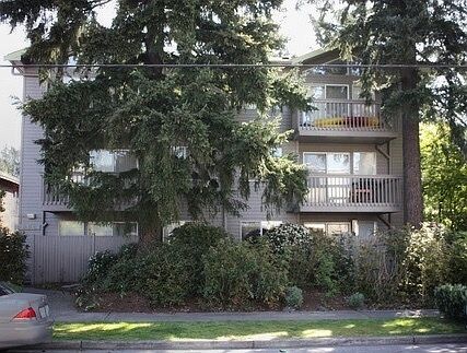 1st image of 12334 33rd Ave NE APT 101