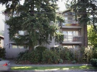 12334 33rd Ave NE APT 101, Seattle, WA 98125