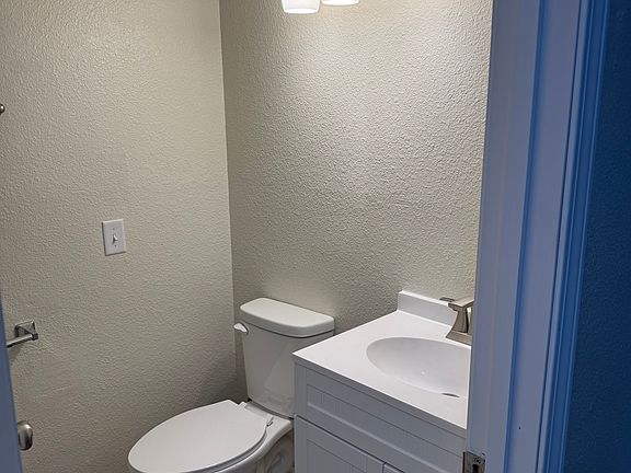5th image of 1711 Chaddsford Dr APT B