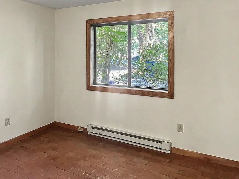 106 Pleasant Dr — Photo 13