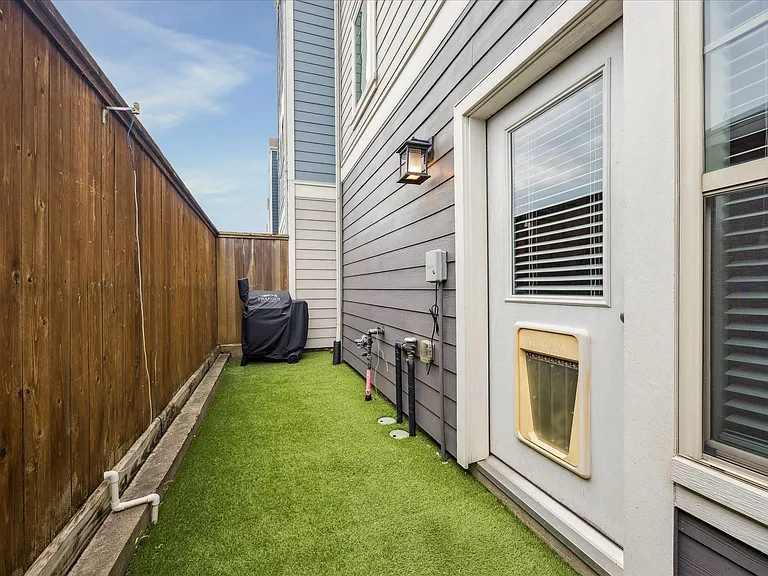 739 Dorothy St — Photo 19