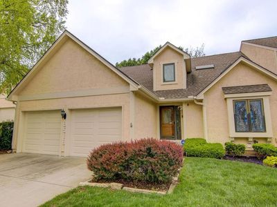 8518 Westgate St, Lenexa, KS, 66215