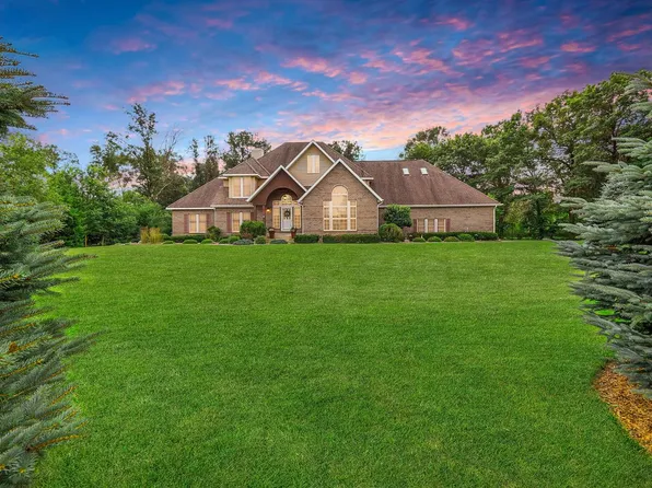 N7786 Legend Lake CIRCLE, New Lisbon, WI 53950