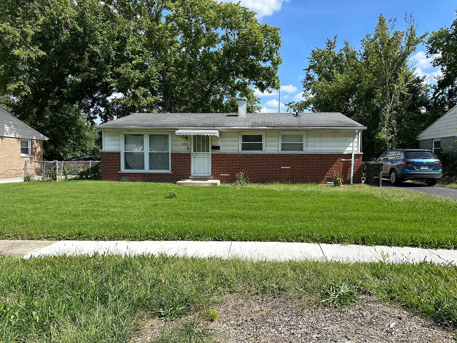 3 bed, 1200 sqft, $1,800 — Photo 1