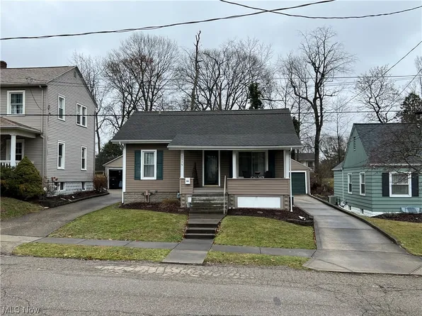 2514 Oakwood Ave, Zanesville, OH 43701