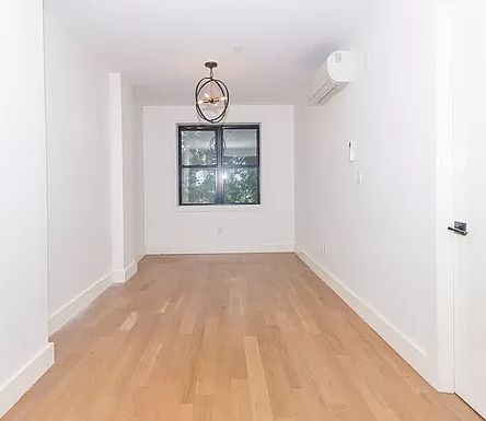 5th image of 826 Saint Johns Pl #4C