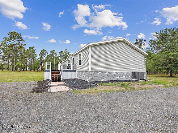 3rd image of 5970 PLANTATION Court