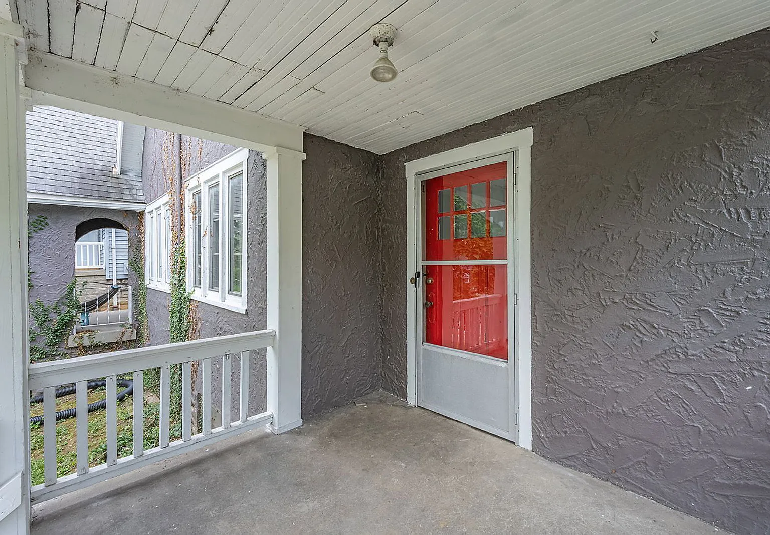 3 bed, 1.0 bath, $2,195 — Photo 2