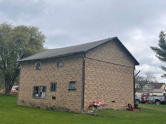 5th image of 120 W Main St
