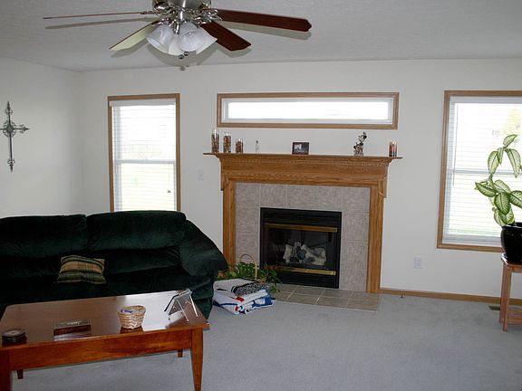 4th image of 8378 Emerick Close