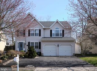 132 Riverwoods Dr, New Hope, PA 18938