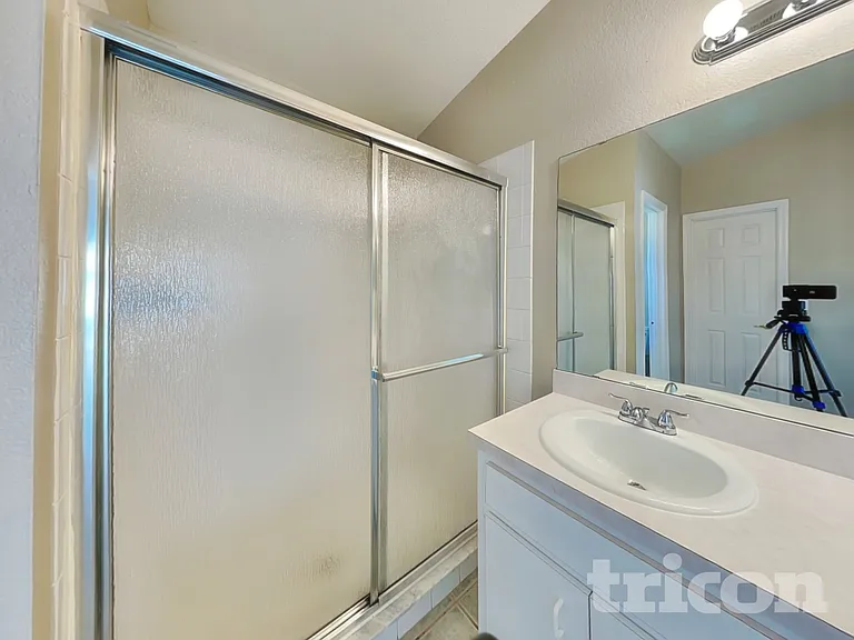 7641 Manor Dr — Photo 8