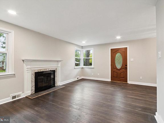 2nd image of 24 Chester Ave