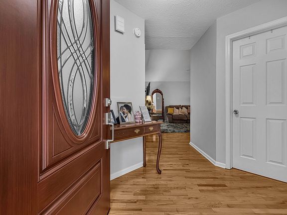 5th image of 5200 Rockridge Ct