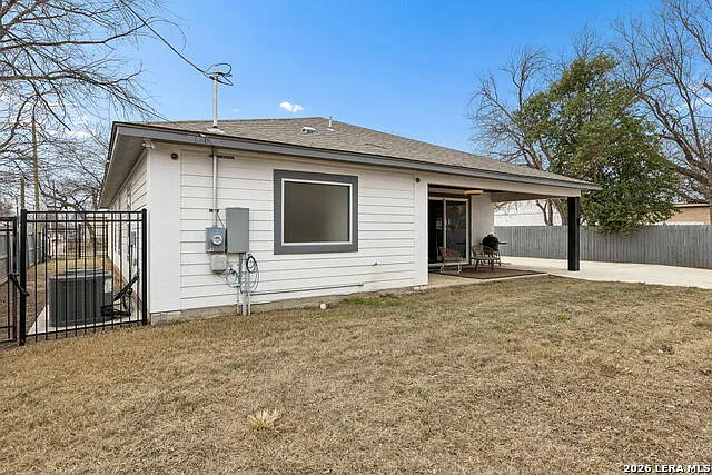 303 Pendleton Ave — Photo 44