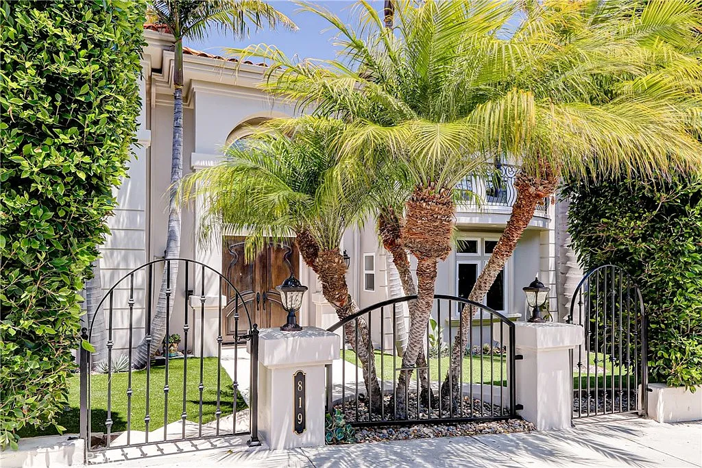 6 bed, 7.0 bath, 4997 sqft, $25,000 — Photo 4