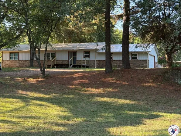 1143 Fm 114, De Kalb, TX 75559
