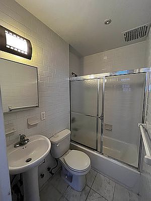 3rd image of 355 E 73rd St #1A