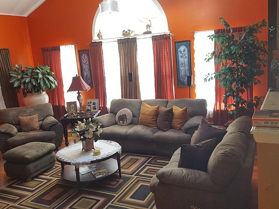 2nd image of 2116 Hampshire Dr