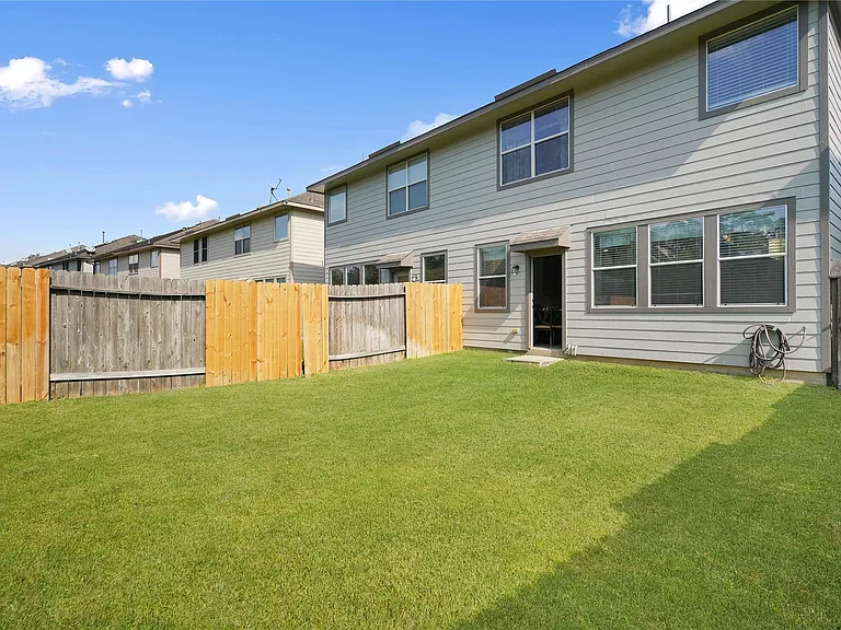 211 Bloomhill Pl — Photo 22