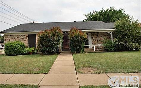 1st image of 6656 Greenacres Dr