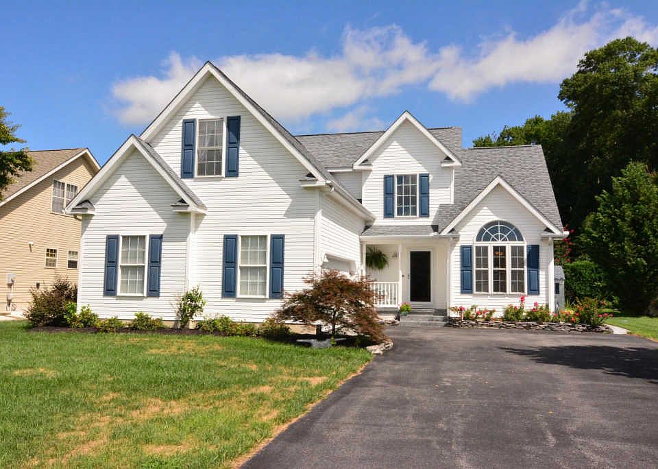 1st image of 104 Ocean Farm Dr