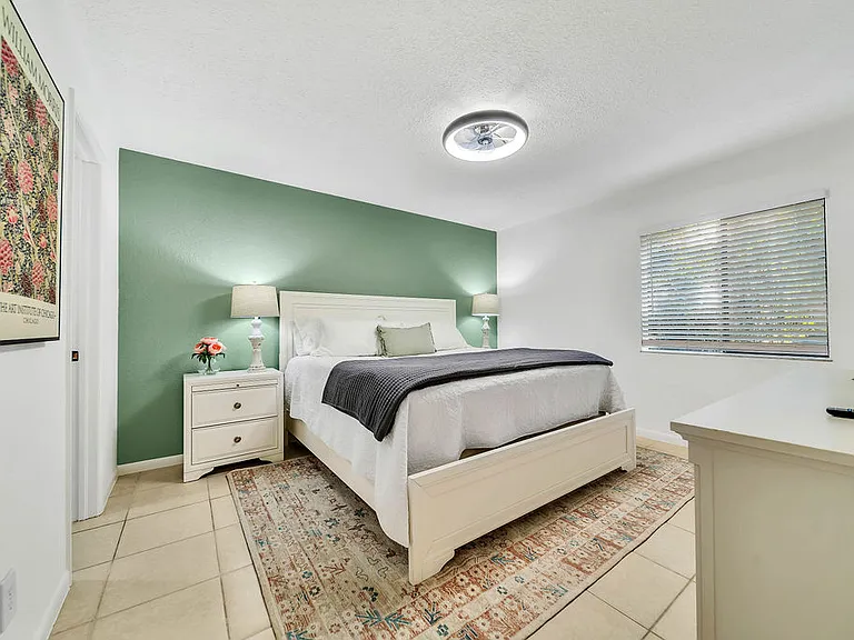 4625 Bayshore Dr #D3 — Photo 4