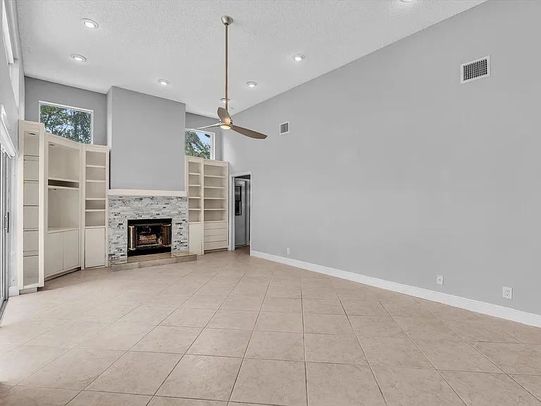 10434 NW 6th Ct — Photo 46
