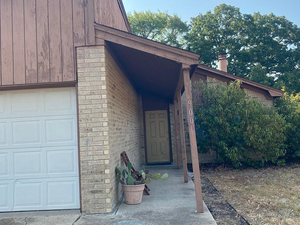 1st image of 900 San Benito Dr