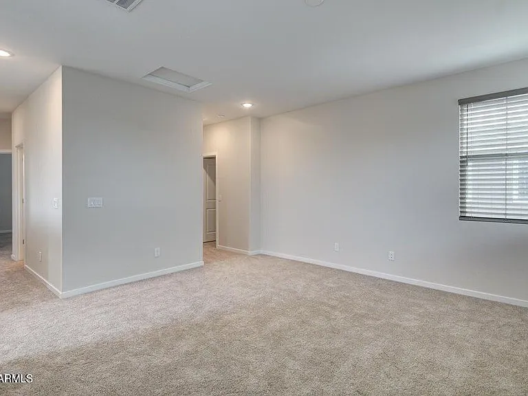 2831 S Central Dr — Photo 18