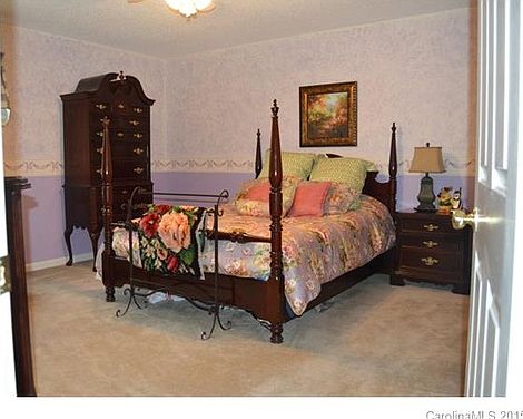 5th image of 147 Miss Ellie Ln