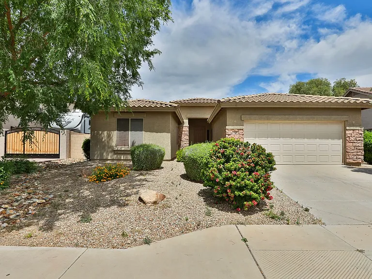 11412 E Segura Ave — Photo 2