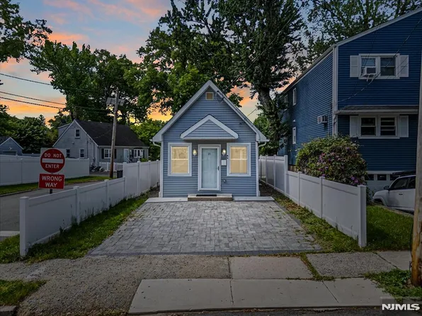 16 W Grove St, Bogota, NJ 07603