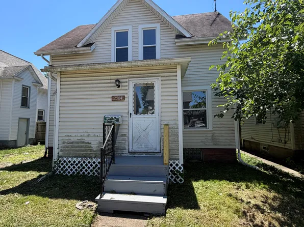 2904 4th St NW, Canton, OH 44708
