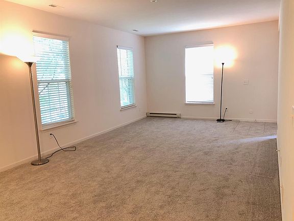 4th image of 2137 Pinecroft Dr