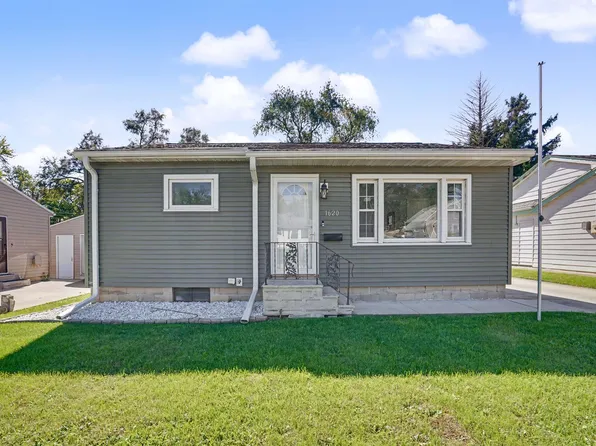 1620 Easton Ave, Waterloo, IA 50702