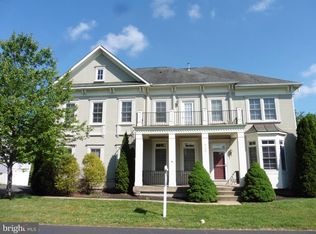 9253 Sumner Lake Blvd, Manassas, VA 20110