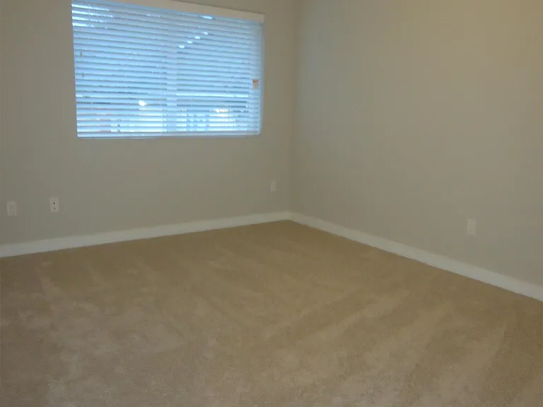 15712 34th Pl W #B102 — Photo 3